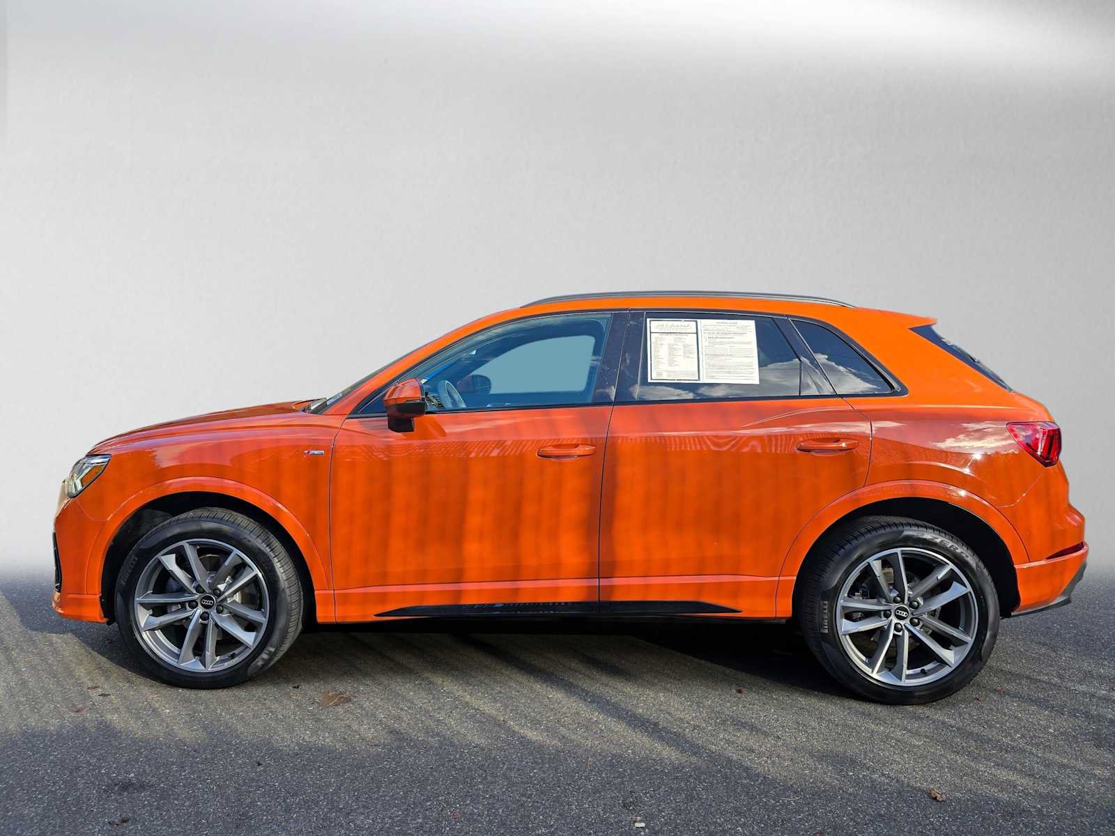Used 2024 Audi Q3 2.0T Premium Plus w/ Premium Plus Package AWD/4WD image 6