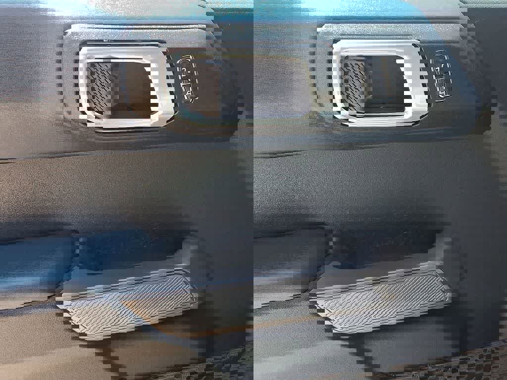 Used 2022 Ford Bronco Outer Banks image 10