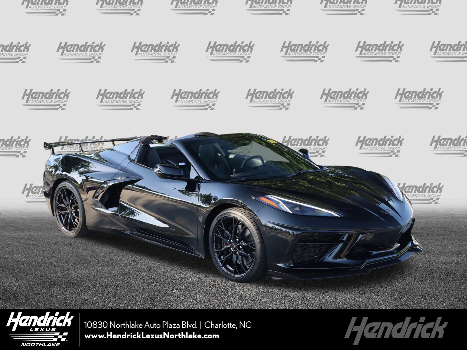 Used 2025 Chevrolet Corvette Stingray Premium Conv w/ Z51 Performance Package RWD image 1