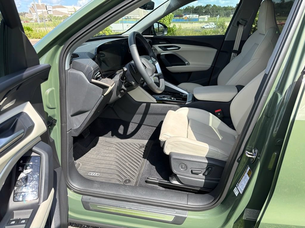 Used 2025 Audi Q5 Premium Plus AWD/4WD image 7