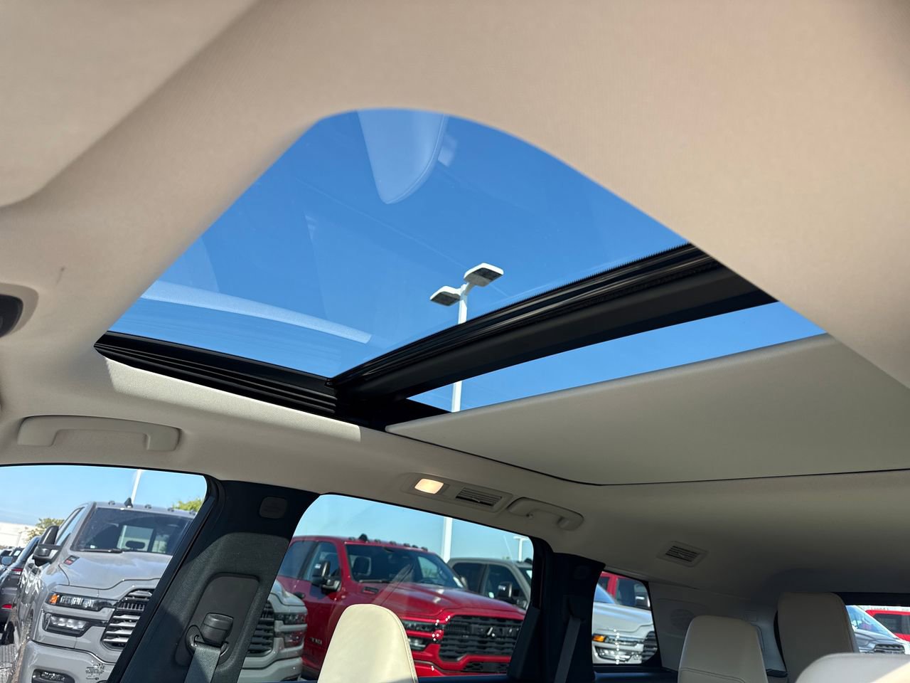 Used 2022 INFINITI QX60 Luxe image 12