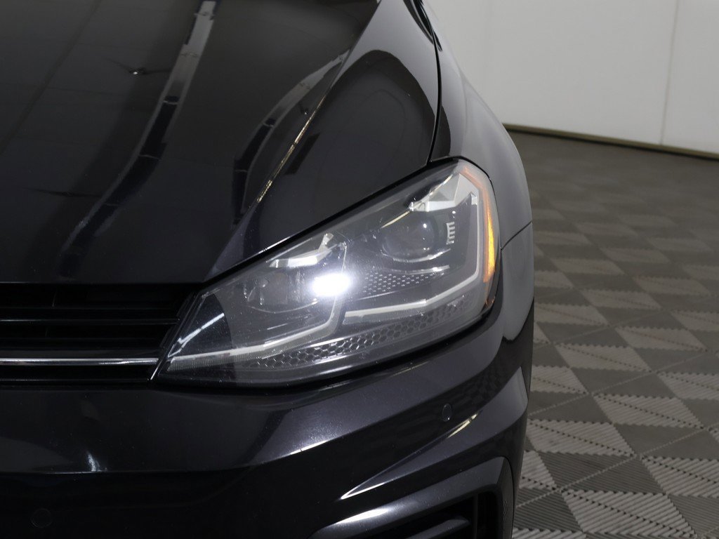 Used 2018 Volkswagen Golf R 4-Door image 14
