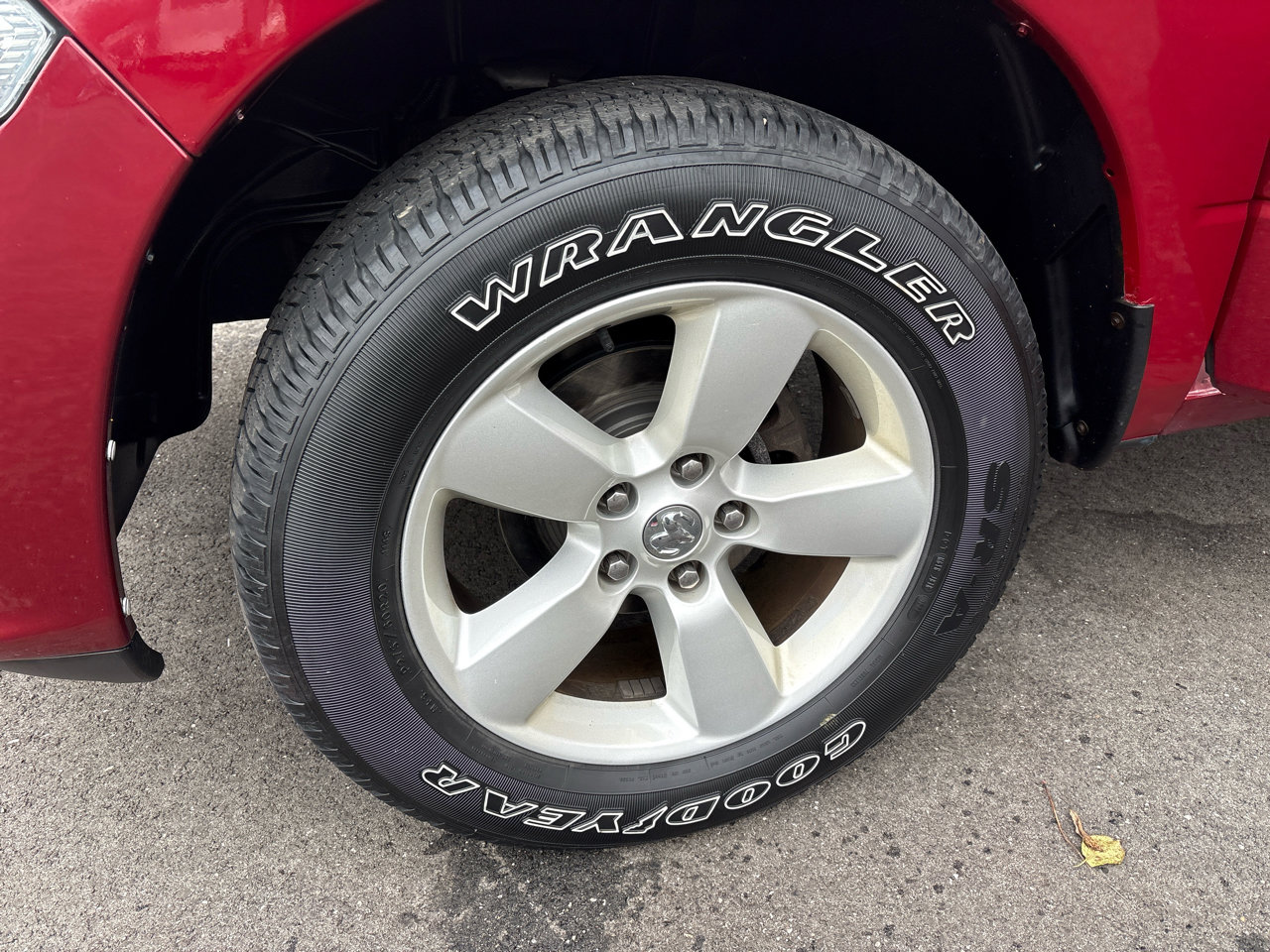 Used 2014 RAM 1500 Express image 19