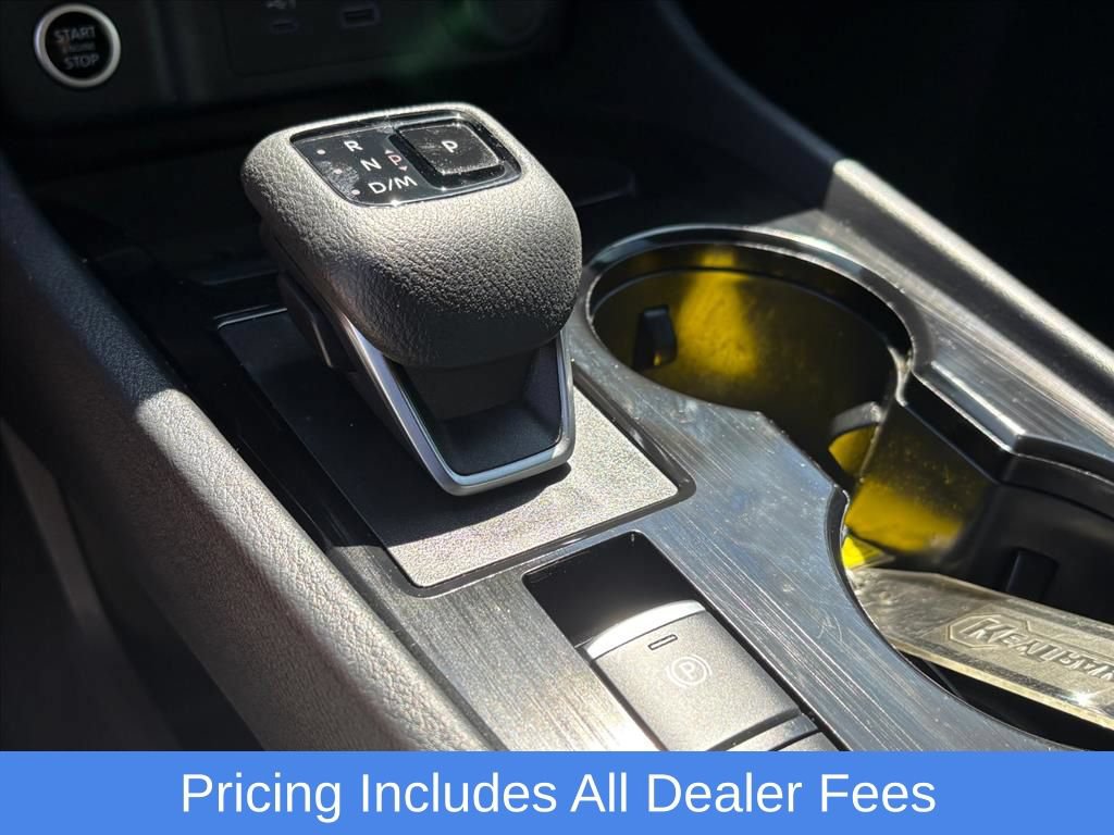 Used 2023 Nissan Rogue SV AWD/4WD image 25
