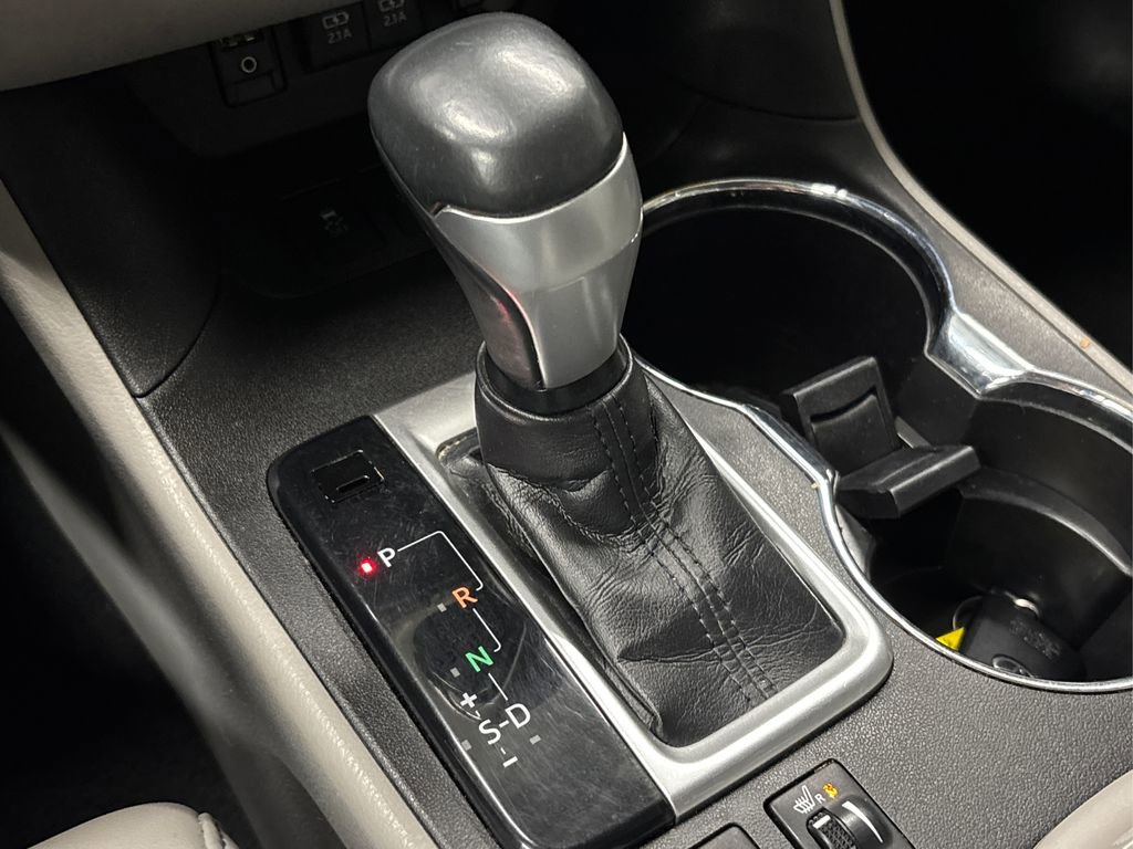 Used 2018 Toyota Highlander XLE image 39