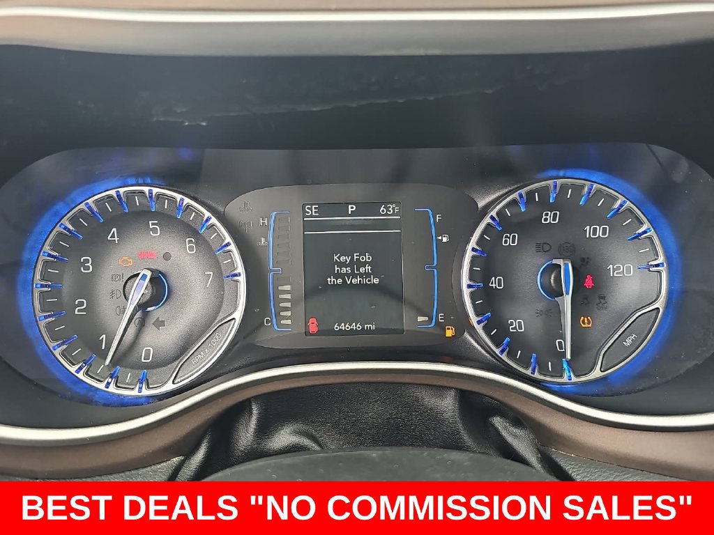 Used 2018 Chrysler Pacifica Touring-L FWD image 20