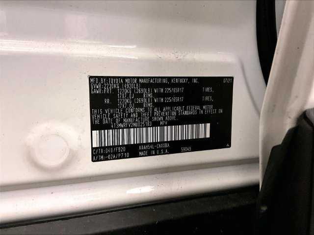 Used 2021 Toyota RAV4 LE AWD/4WD image 32