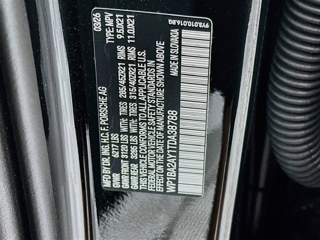 Certified 2026 Porsche Cayenne Coupe AWD/4WD image 34