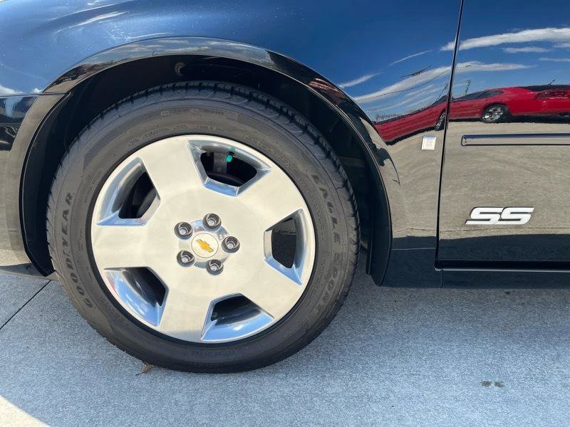 Used 2008 Chevrolet Impala SS w/ Convenience Package FWD image 17