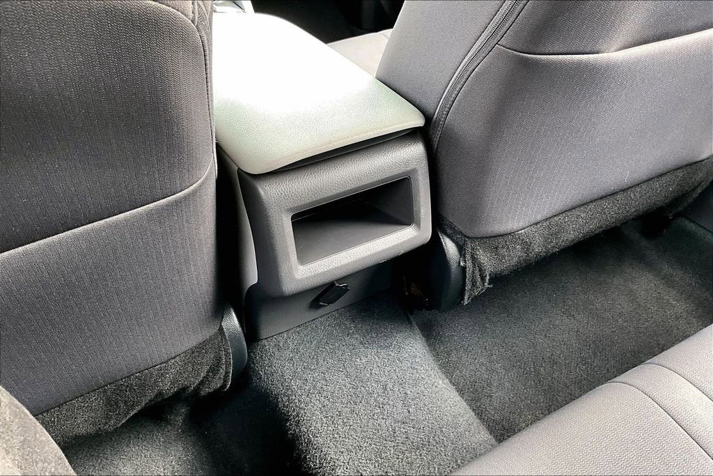 Used 2024 Toyota Camry LE image 10