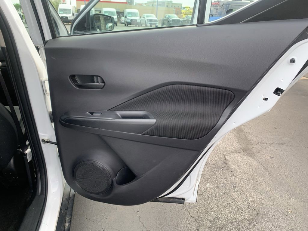 Used 2024 Nissan Kicks S image 28