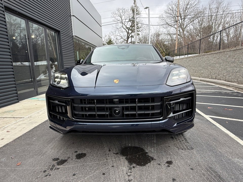 New 2026 Porsche Cayenne GTS image 10