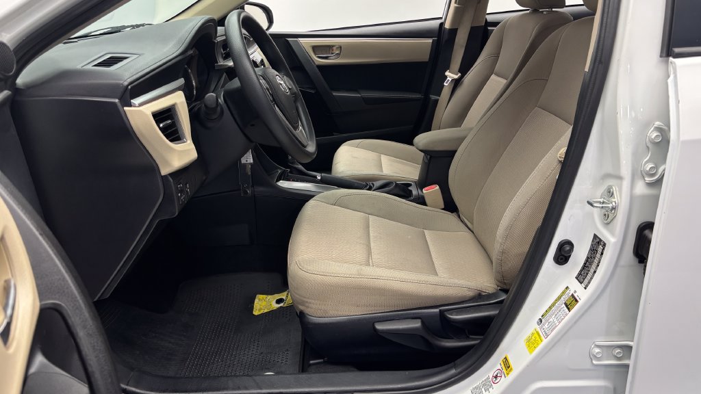 Used 2014 Toyota Corolla LE FWD image 10