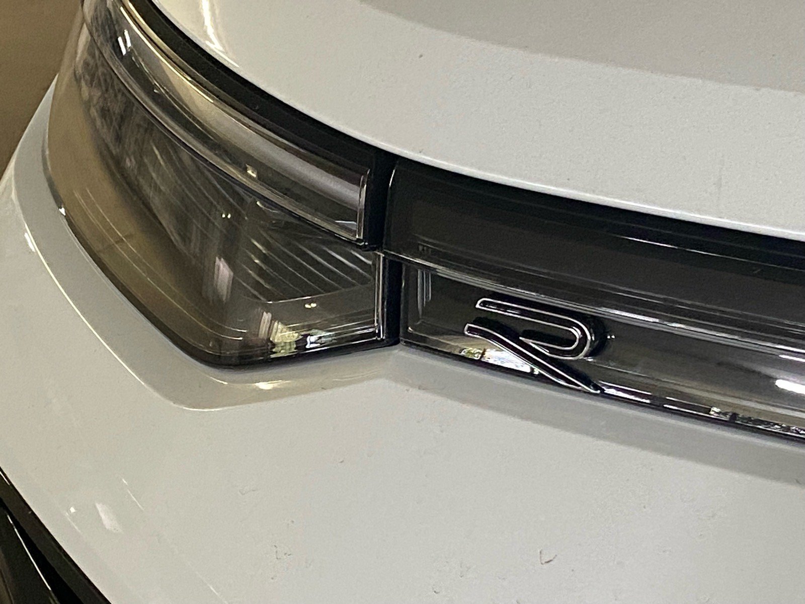 New 2026 Volkswagen Tiguan SE R-Line AWD/4WD image 3