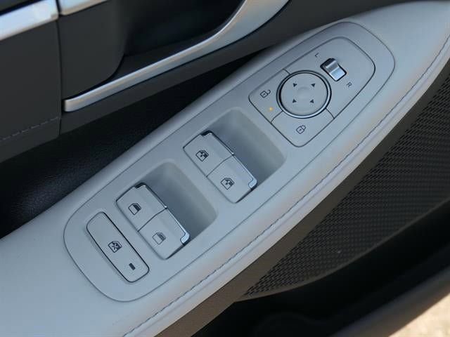 New 2025 Hyundai Sonata Limited image 44