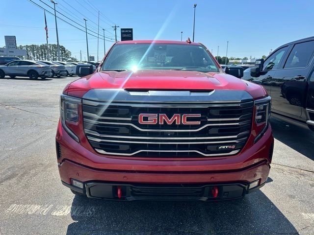 Used 2023 GMC Sierra 1500 AT4 w/ AT4 Premium Package AWD/4WD image 3