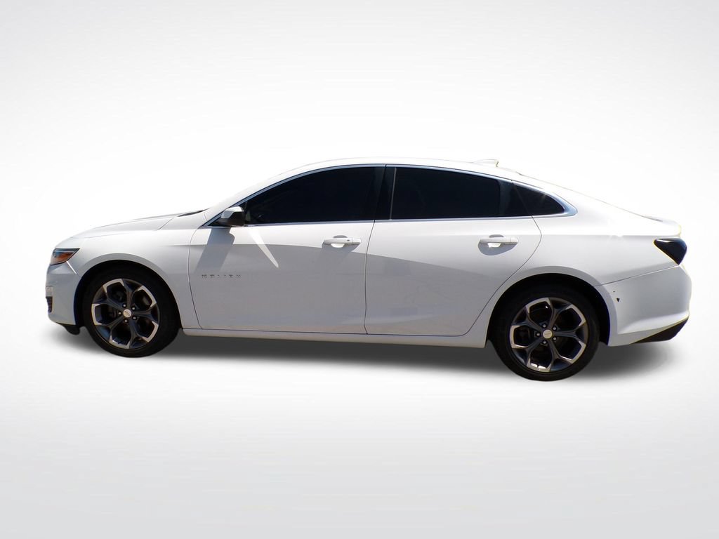 Used 2020 Chevrolet Malibu LT FWD image 2