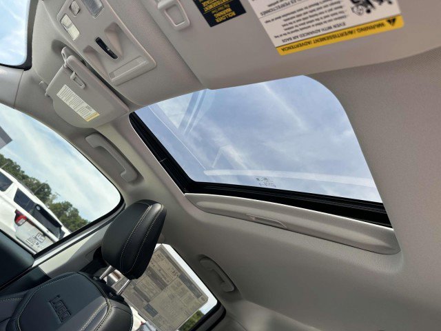 New 2025 Ford Maverick Lobo image 30