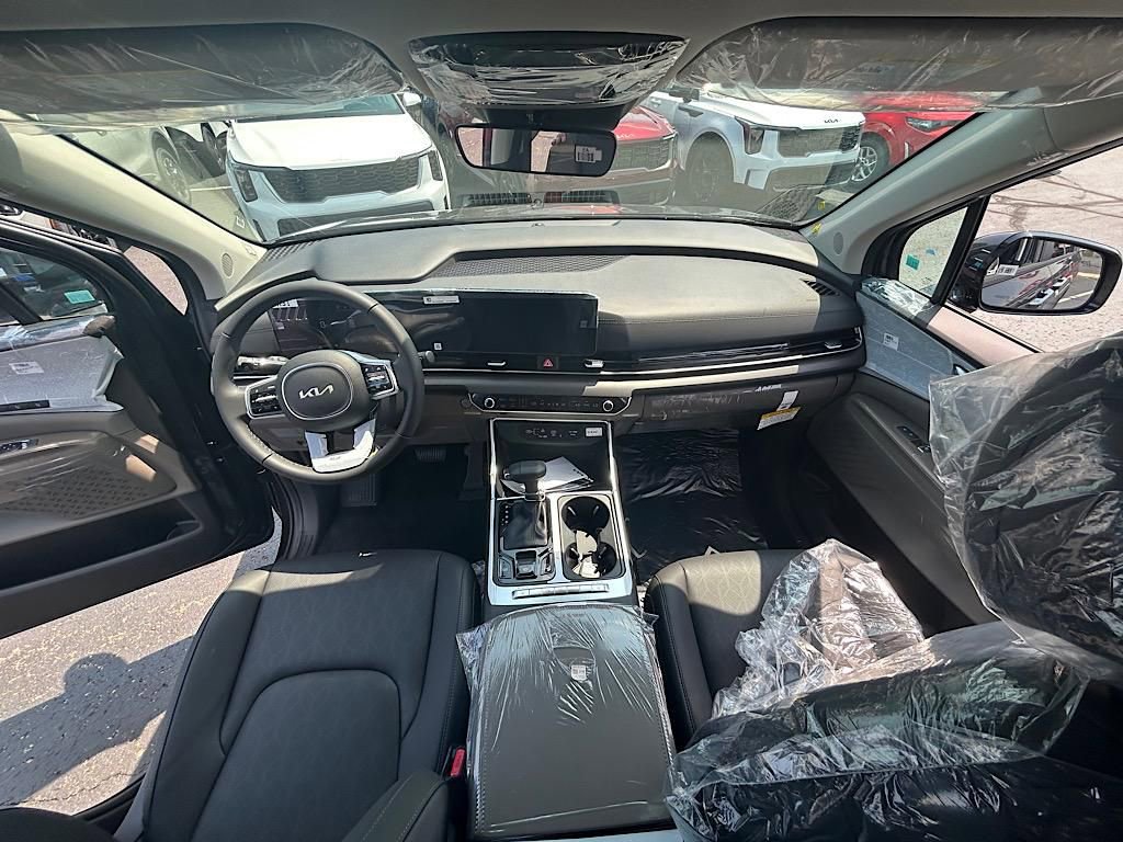 New 2026 Kia Carnival EX FWD image 22
