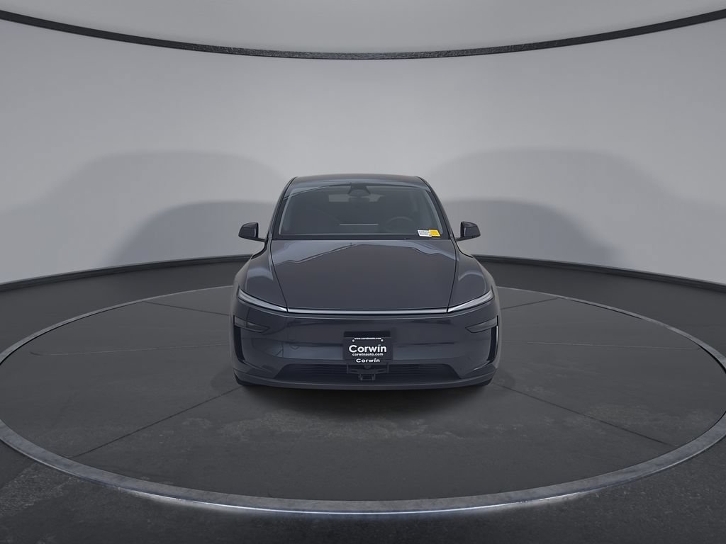 Used 2026 Tesla Model Y AWD image 5