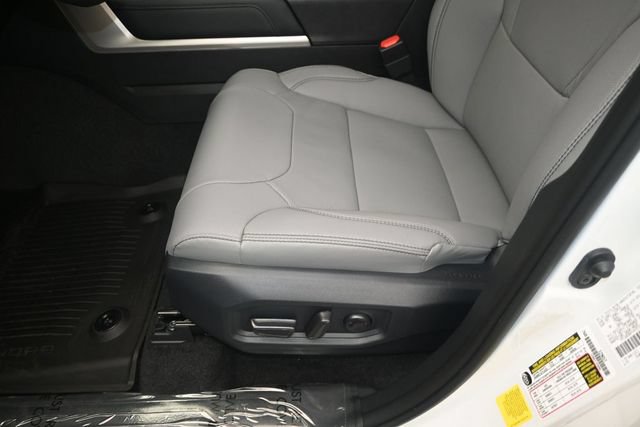 New 2026 Toyota Tundra Limited AWD/4WD image 10