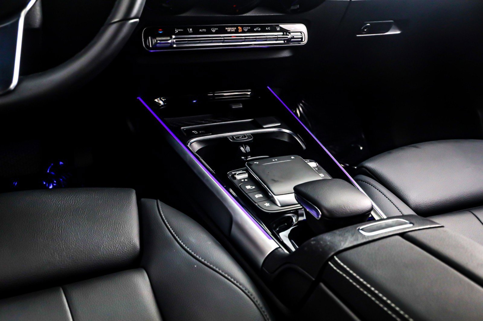 Used 2023 Mercedes-Benz EQB 250+ image 7