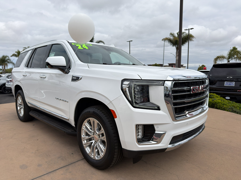 Used 2024 GMC Yukon SLT AWD/4WD image 3