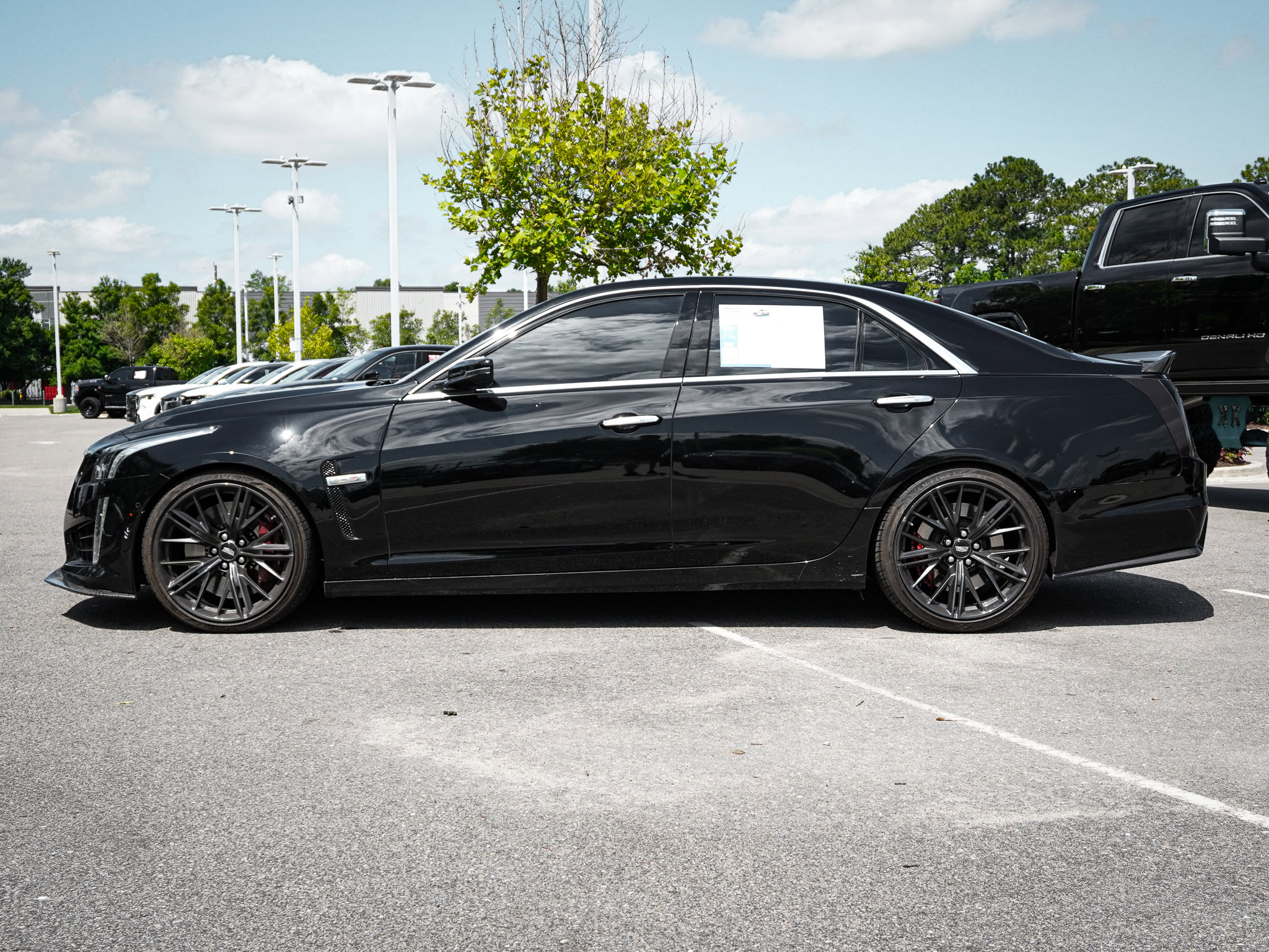 Used 2019 Cadillac CTS V w/ Carbon Fibre Package RWD image 6