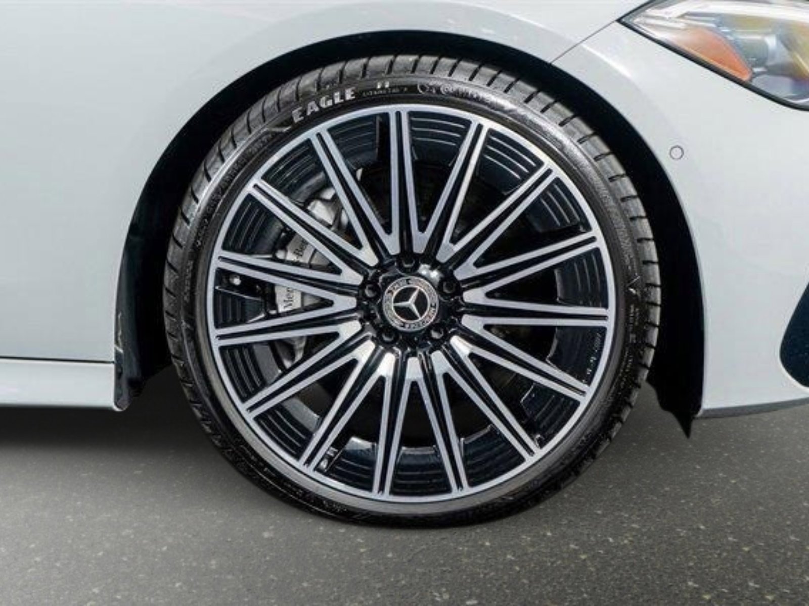 Used 2024 Mercedes-Benz CLE 450 4MATIC Coupe image 9