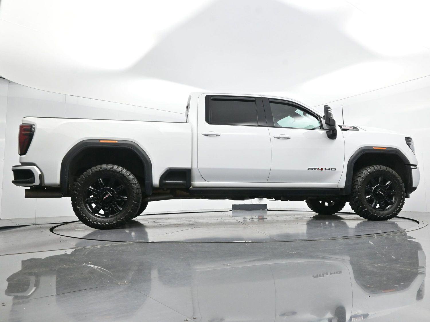 Used 2024 GMC Sierra 2500 AT4 w/ AT4 Premium Plus Package AWD/4WD image 54