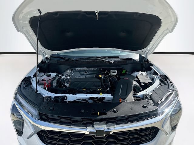 New 2026 Chevrolet Trax LT w/ LPO, Blackout Package image 29