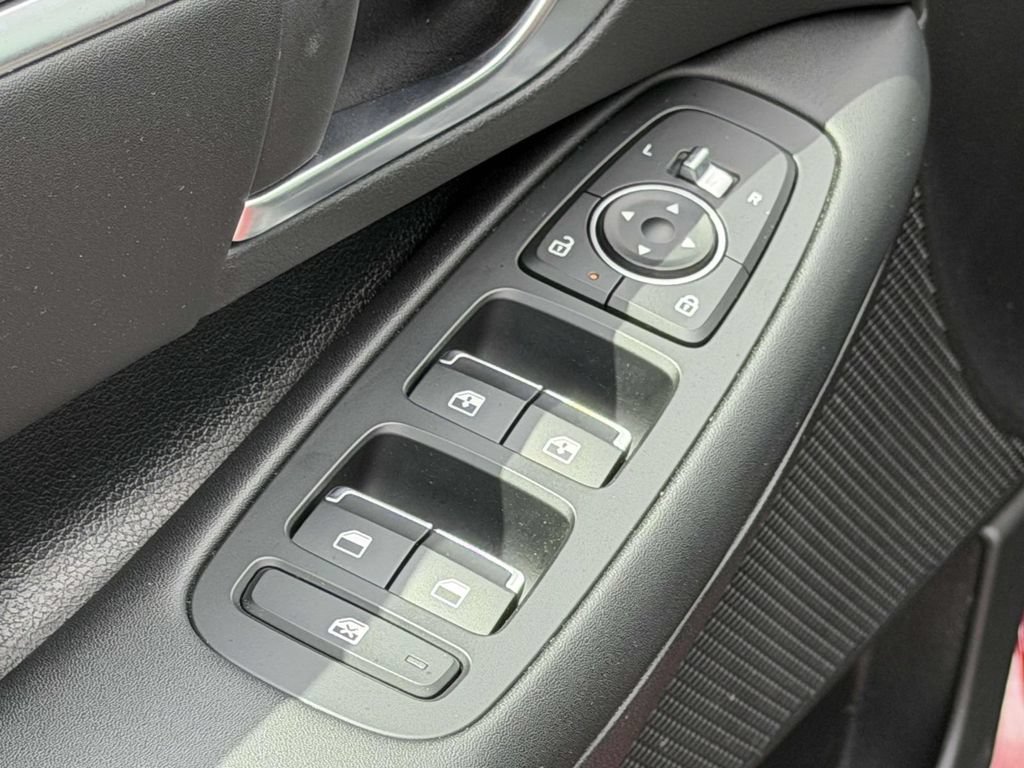 Certified 2025 Hyundai Sonata SEL FWD image 18