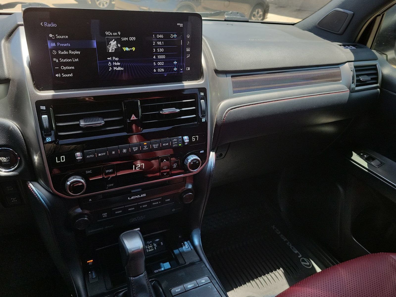 Used 2023 Lexus GX 460 Luxury w/ Accessory Package AWD/4WD image 13