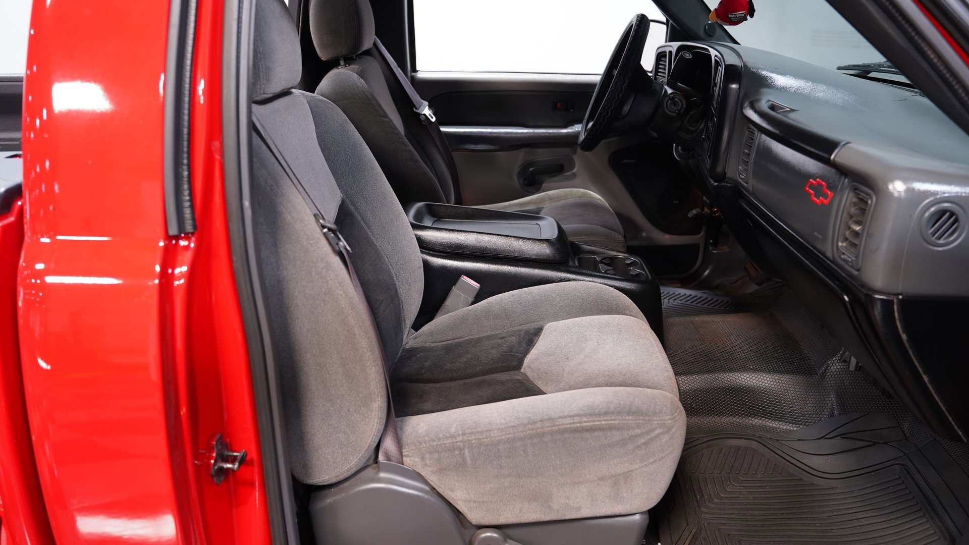 Used 1999 Chevrolet Silverado 1500 LS w/ Firm Ride Suspension Pkg image 35