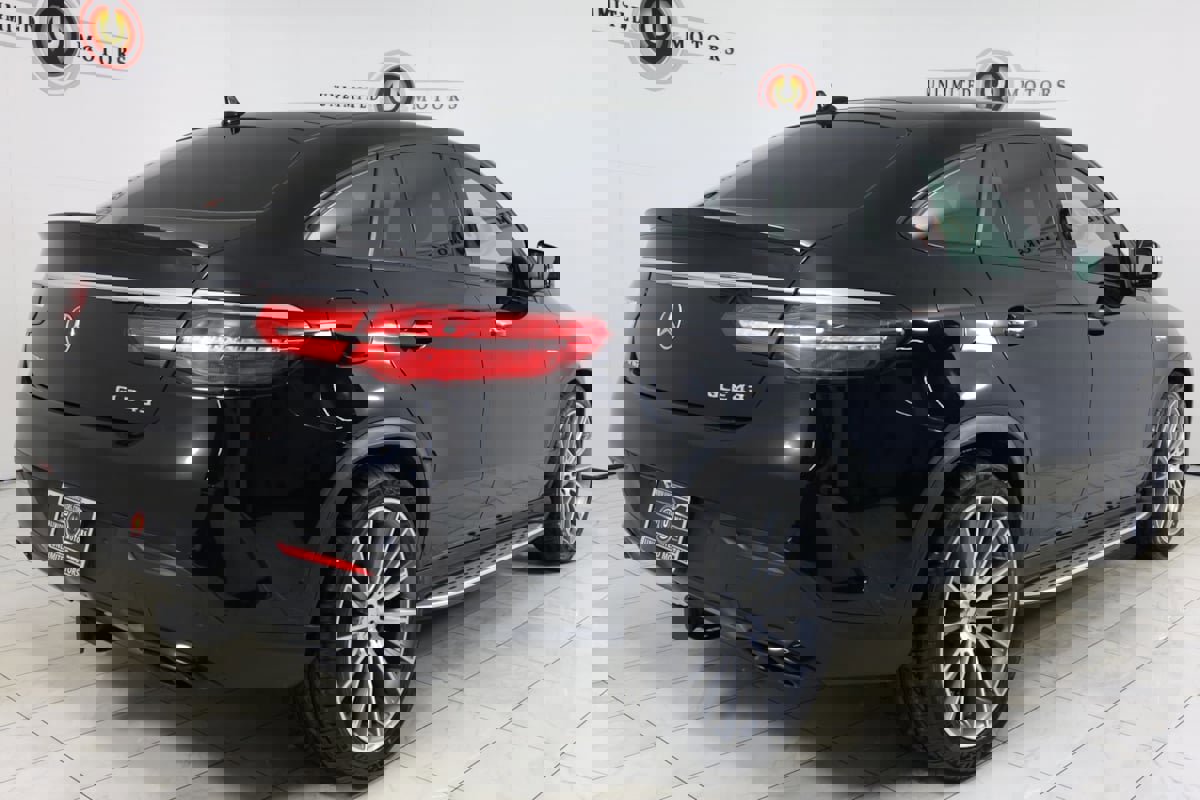 Used 2019 Mercedes-Benz GLE 43 AMG 4MATIC Coupe image 3