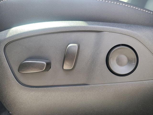 New 2026 Chevrolet Traverse LT image 22