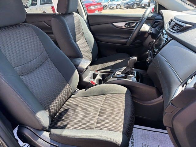 Used 2018 Nissan Rogue SV AWD/4WD image 20