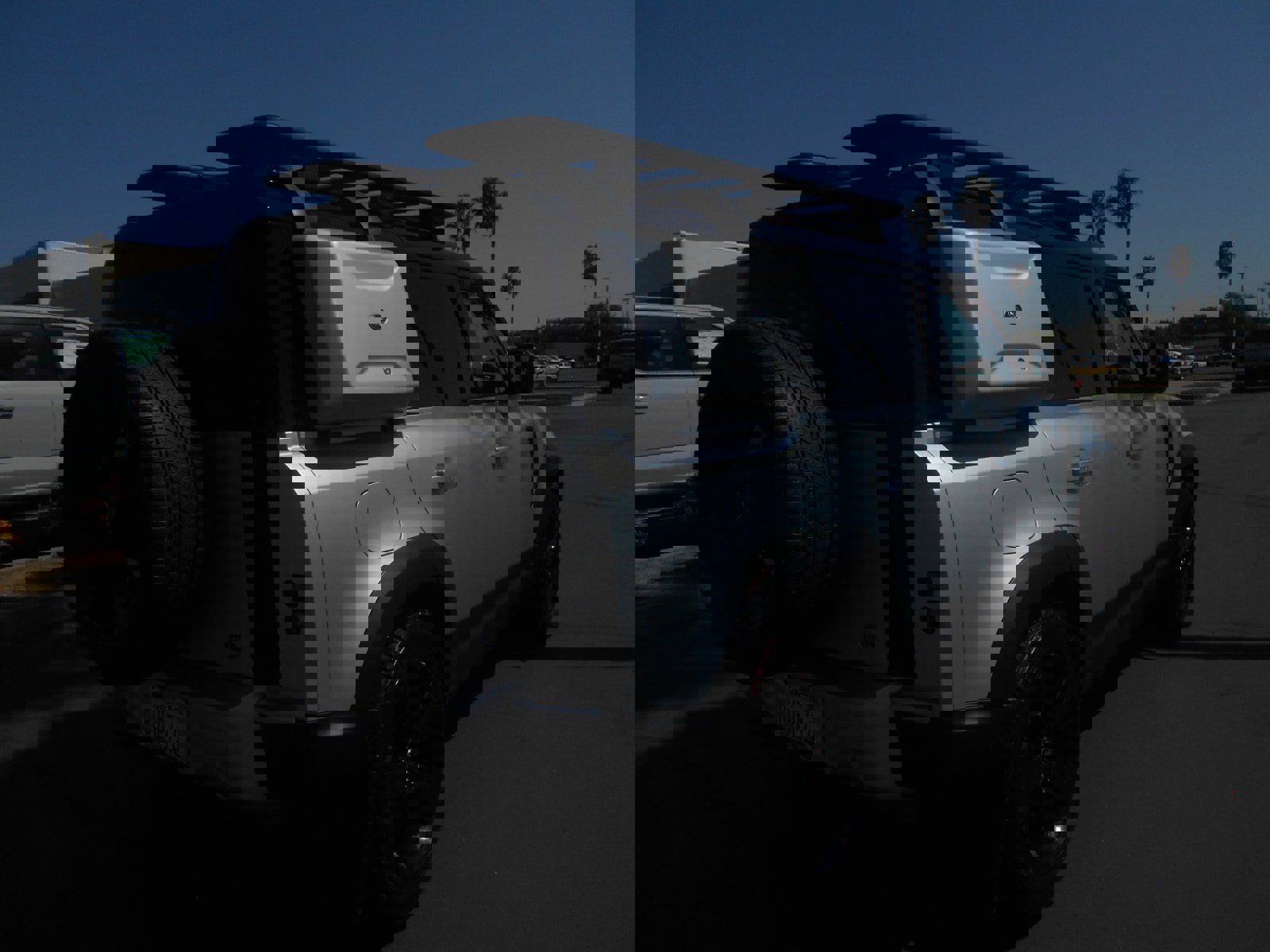 Used 2020 Land Rover Defender 110 HSE image 4