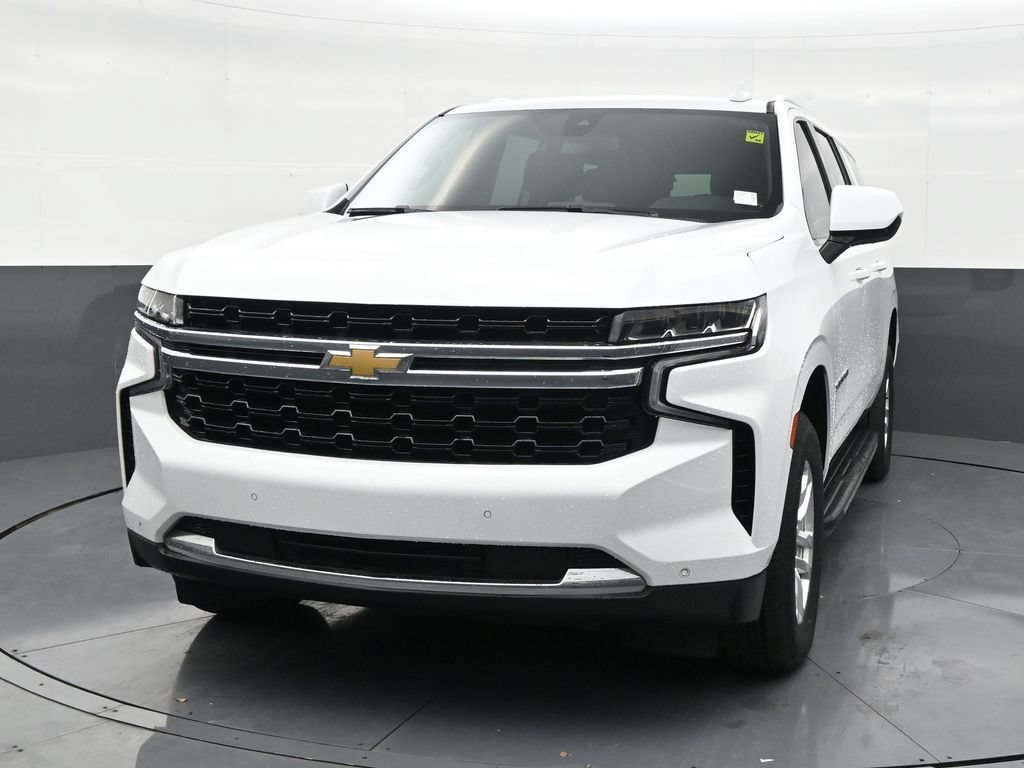Used 2023 Chevrolet Suburban LS RWD image 8