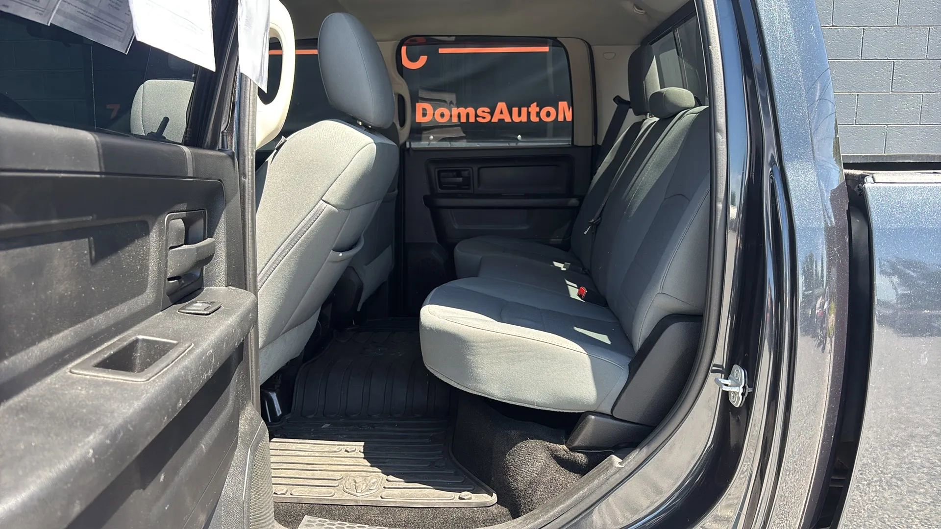 Used 2013 RAM 2500 Tradesman w/ Chrome Appearance Group AWD/4WD image 16