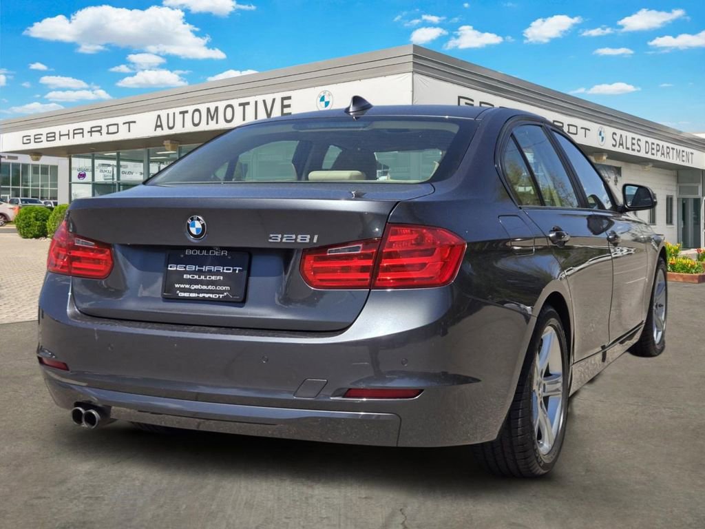 Used 2014 BMW 328i Sedan RWD image 5