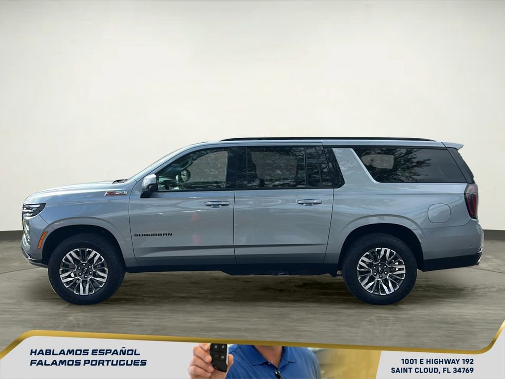 Used 2025 Chevrolet Suburban Z71 image 3