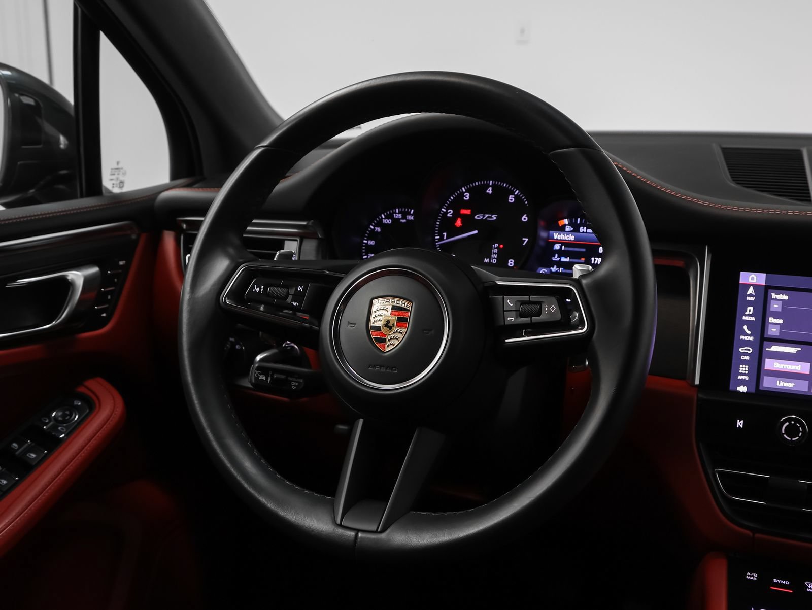 Certified 2024 Porsche Macan GTS w/ Premium Plus Package AWD/4WD image 36
