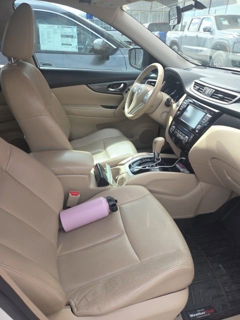 Used 2015 Nissan Rogue SL w/ SL Premium Package image 12