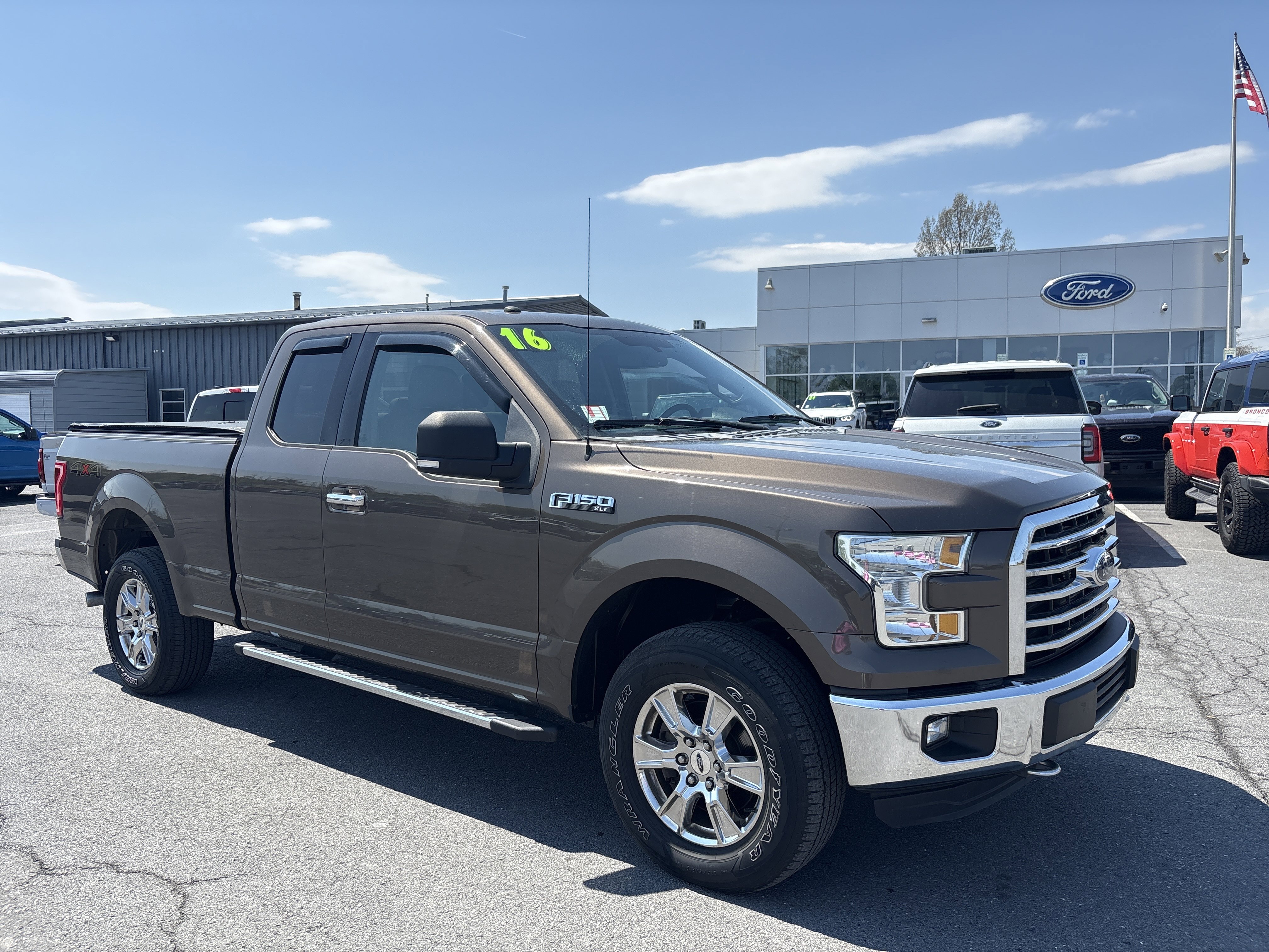 Used 2016 Ford F150 XLT w/ Equipment Group 301A Mid