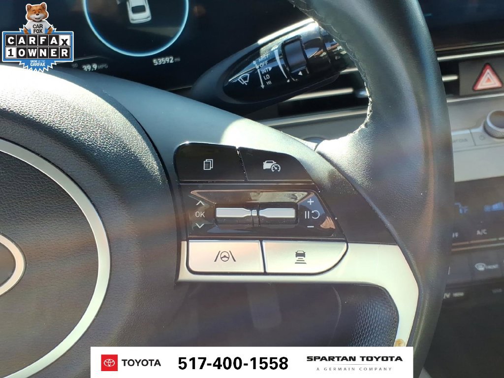 Used 2025 Hyundai Elantra Limited FWD image 18