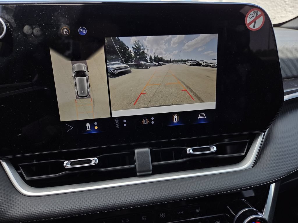 Used 2025 Chevrolet Equinox LT w/ Convenience Package II FWD image 13