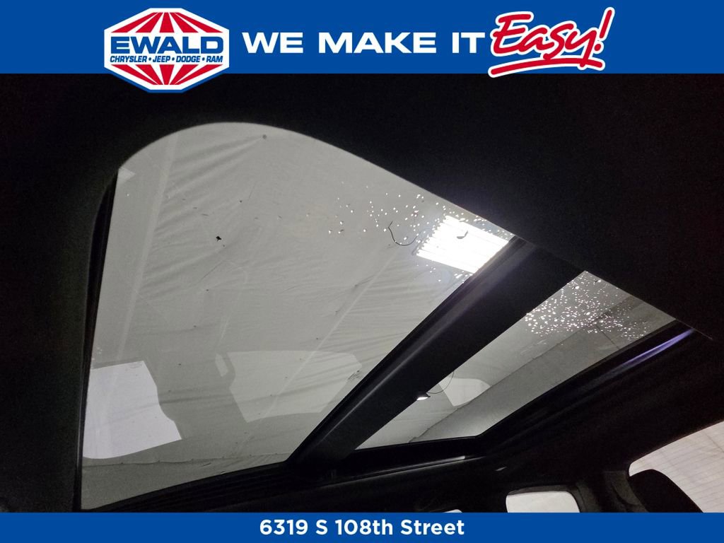 New 2026 Chrysler Pacifica Limited w/ S Appearance Package image 10