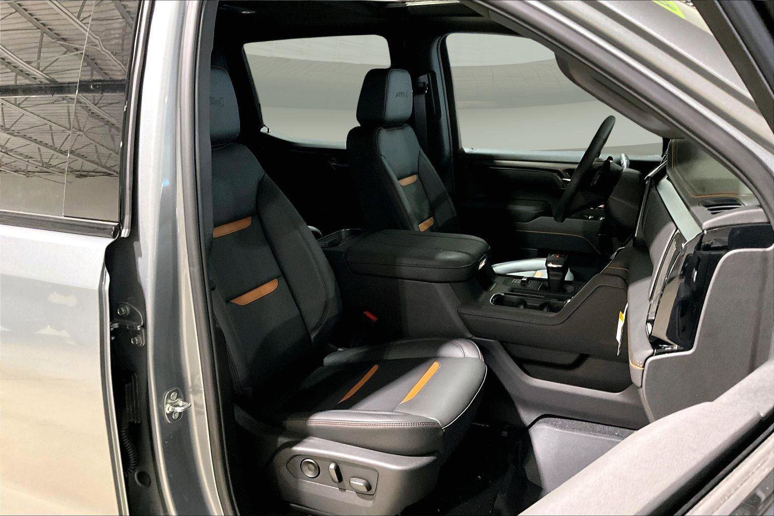 New 2026 GMC Sierra 1500 AT4 w/ Technology Package image 13