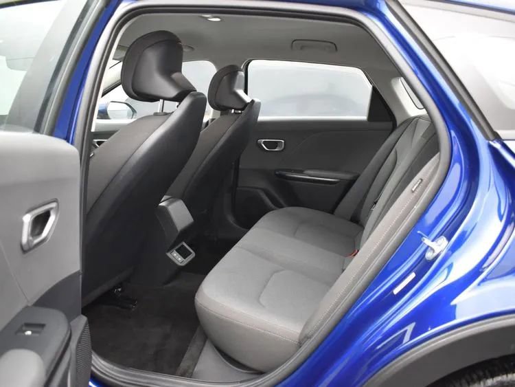 Used 2025 Kia K4 image 15